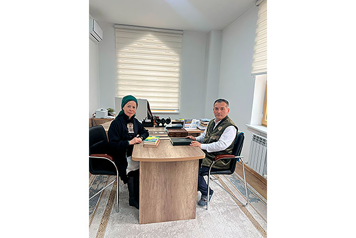 ҒЫЛЫМ ИСЛАМ ӘЛЕМІНЕ ОРАЛАДЫ